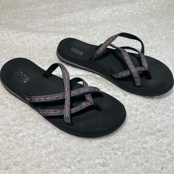 Teva flip flop sandals - Picture 1 of 10